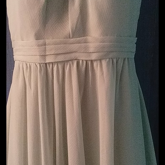 David's Bridal Dress. - Picture 3 of 5